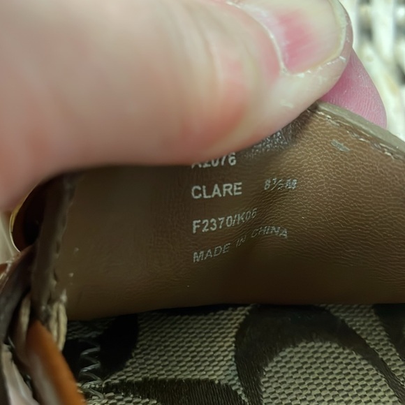 Coach leather - Picture 5 of 7